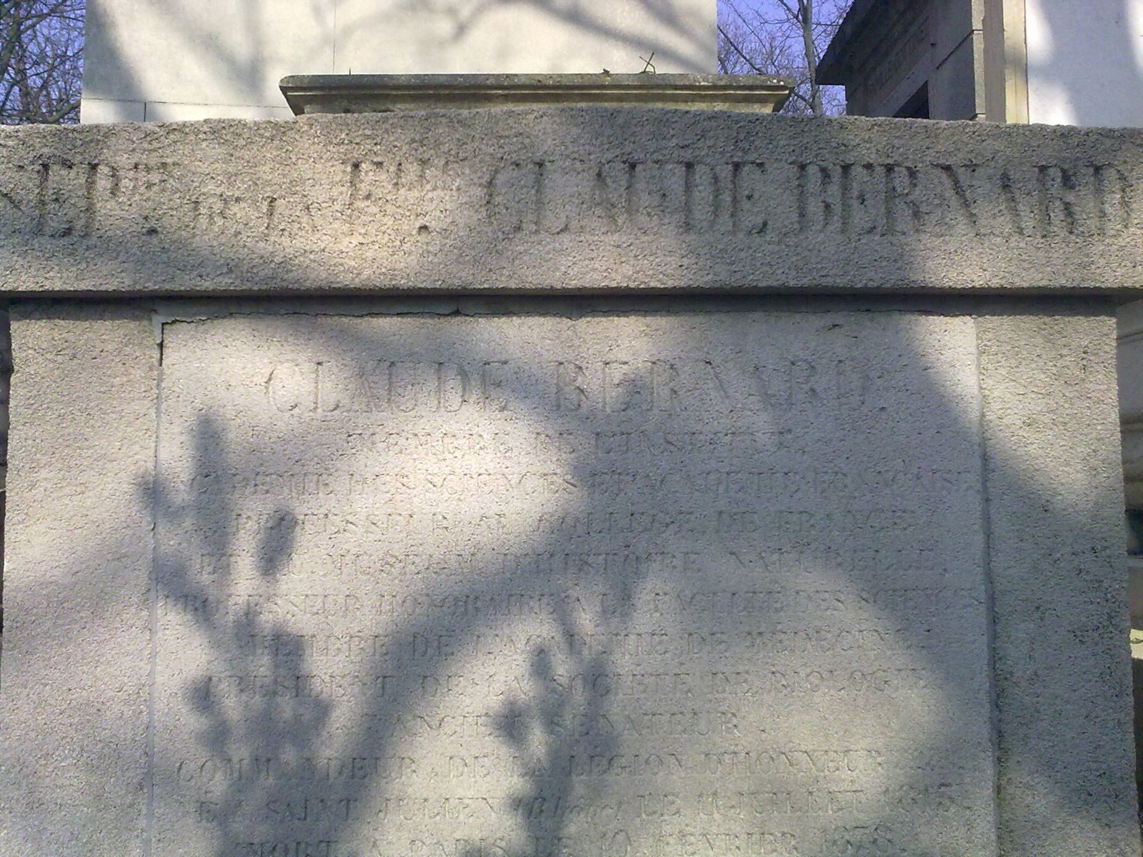 Claude%20Bernard%27s%20tomb%2C%20Paris%20%283%29.jpg